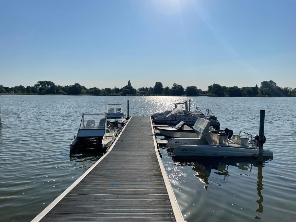 Апартаменти Wohnen In Loriots Wasserstadt Mit Kamin Und Magentatv Brandenburg  Екстер'єр фото